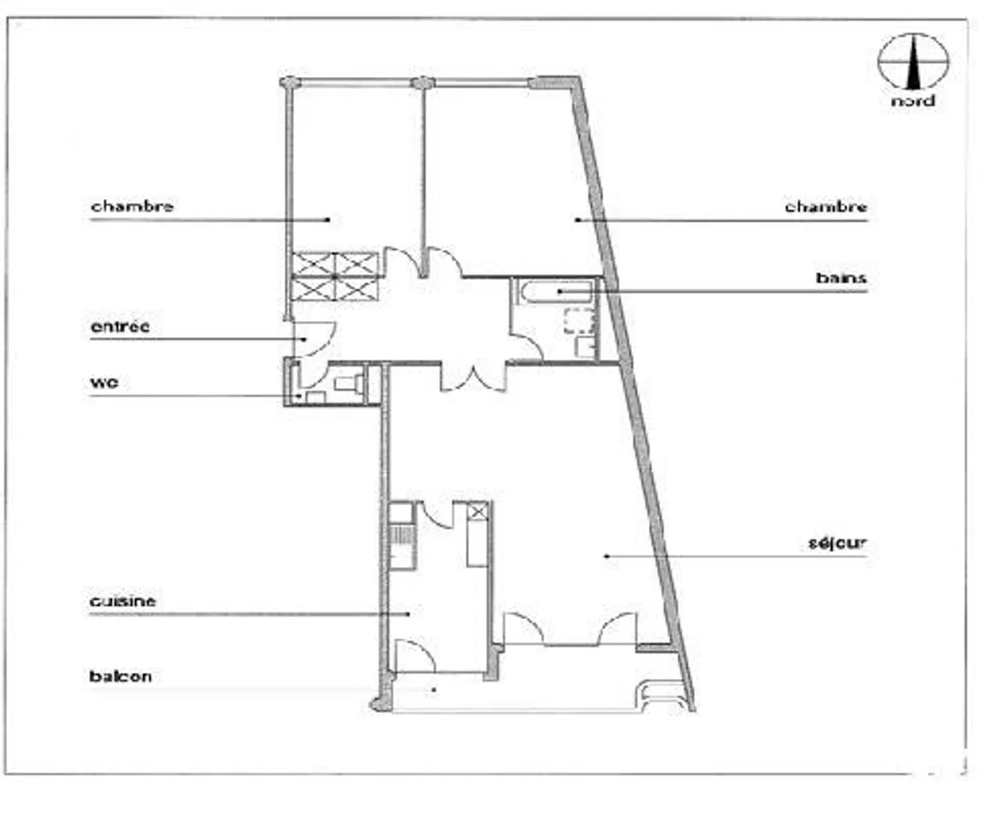 Near Jonction: 4 rooms with balcony - Photo 2 of 12