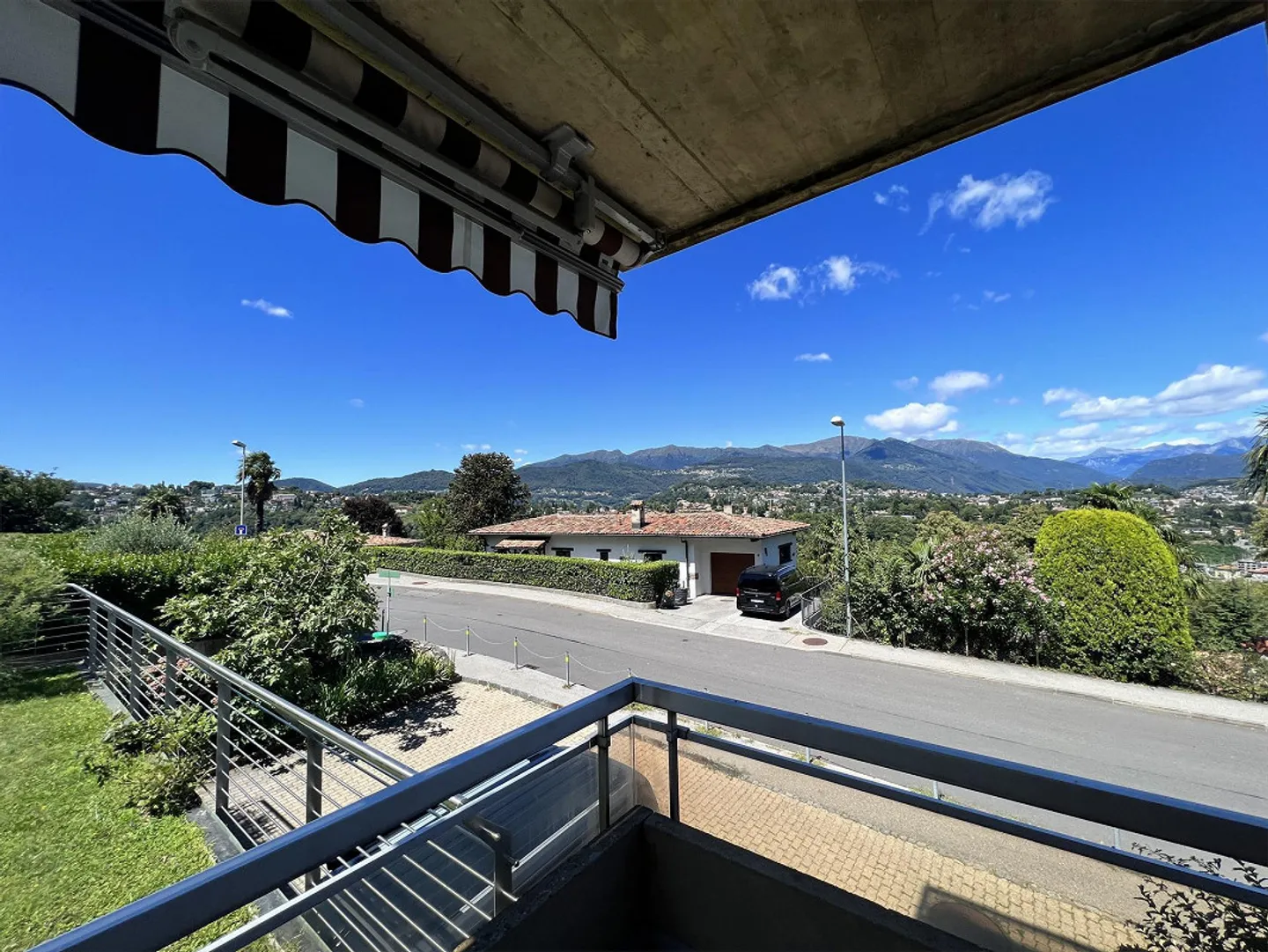 Pazzallo - Lugano in zona estremamente residenziale - perfetto stato - Foto 25 di 27