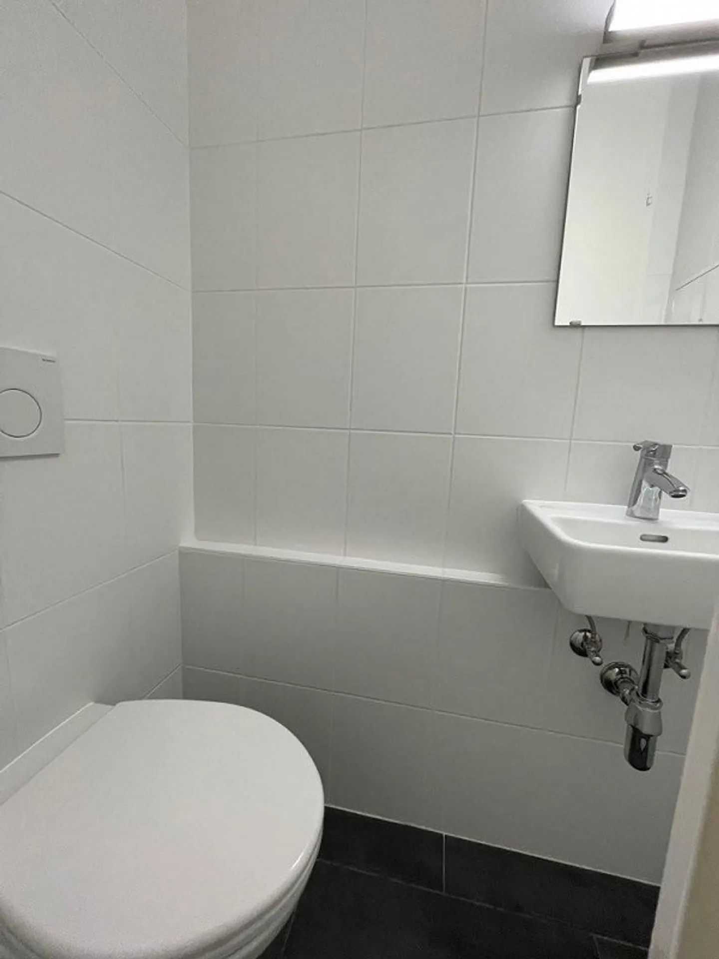 Near Jonction: 4 rooms with balcony - Photo 12 of 12