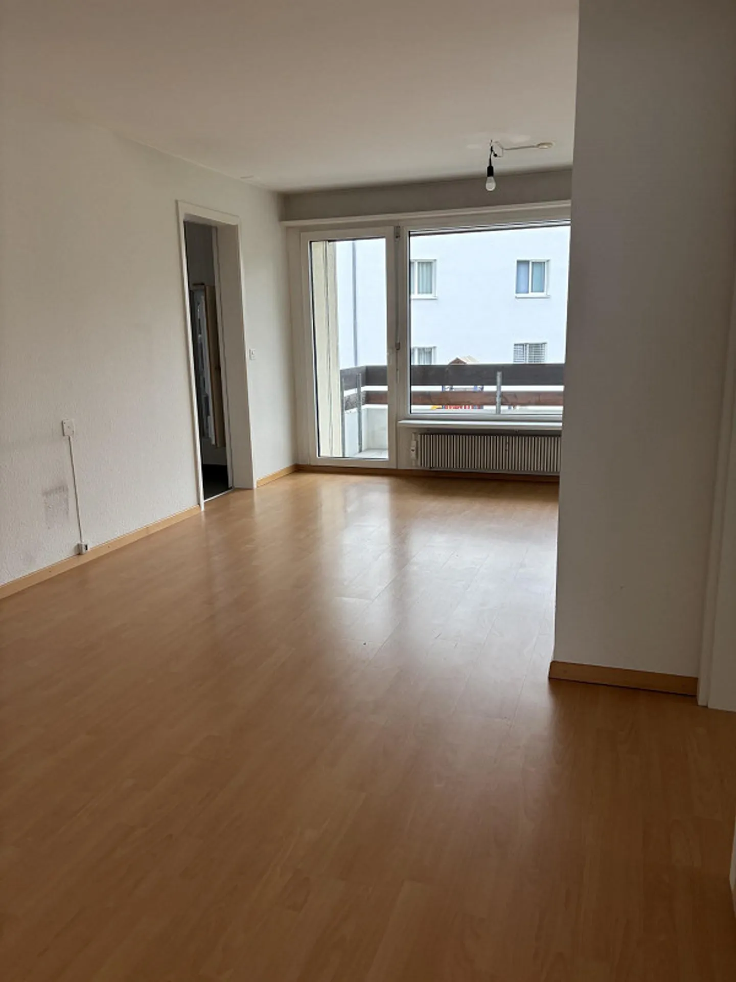 Appartamento 3.5 locali in posizione centrale a Ormalingen - Foto 2 di 13