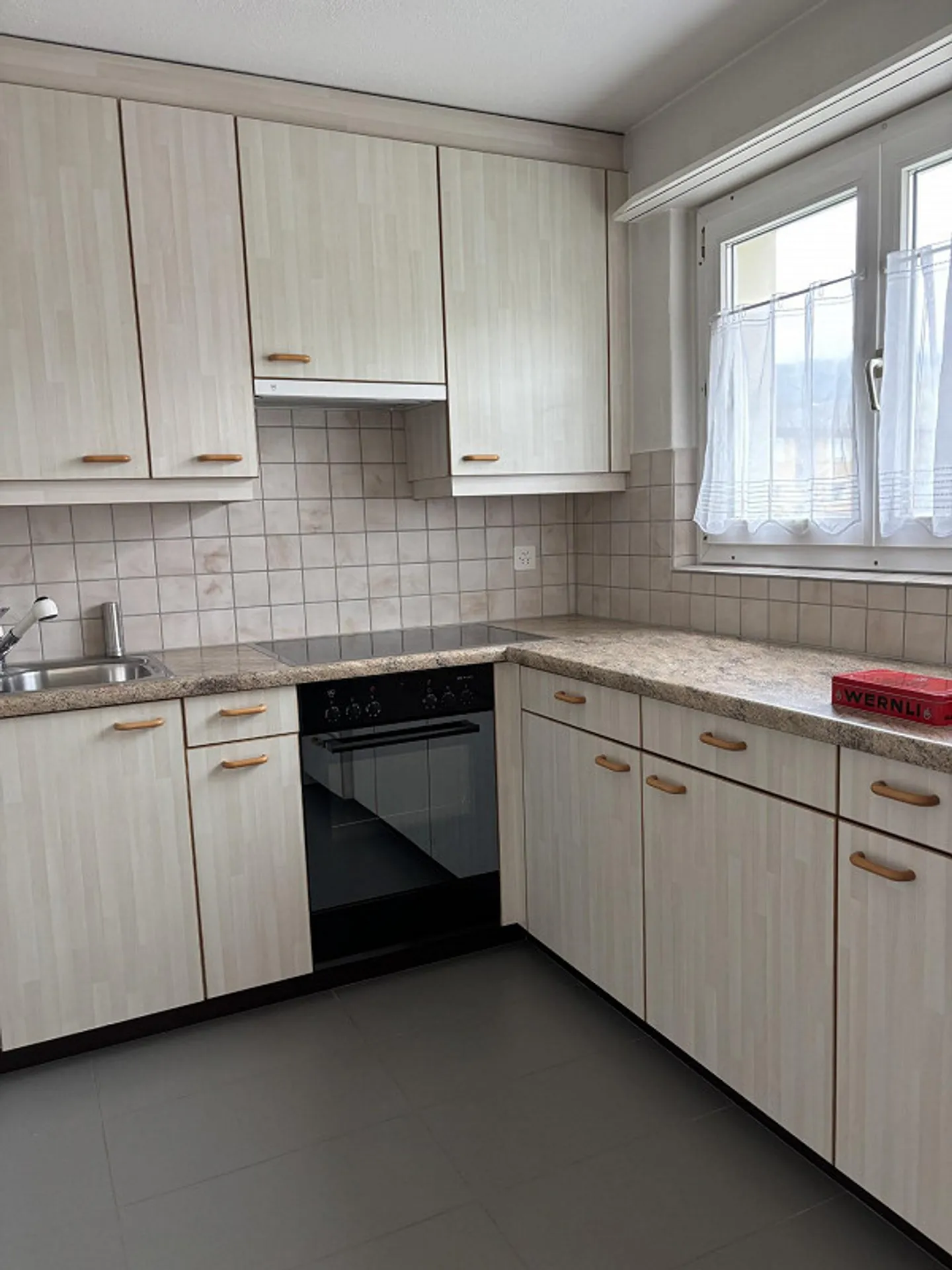 Appartamento 3.5 locali in posizione centrale a Ormalingen - Foto 7 di 13