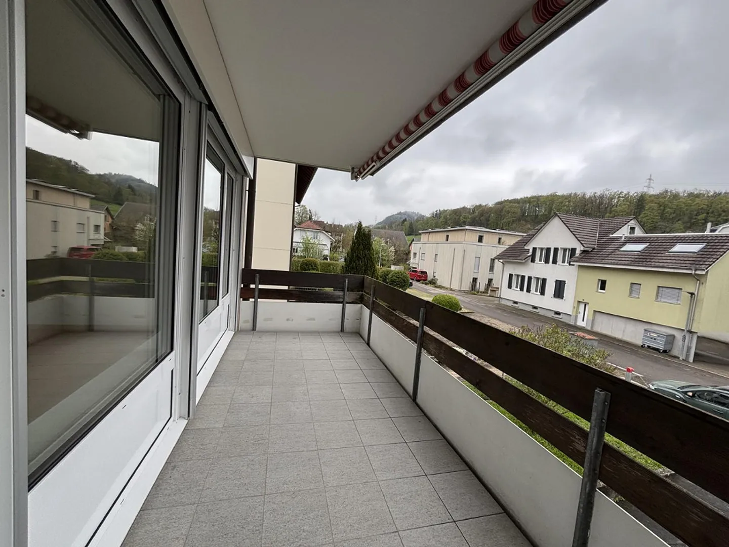 Appartamento 3.5 locali in posizione centrale a Ormalingen - Foto 12 di 13