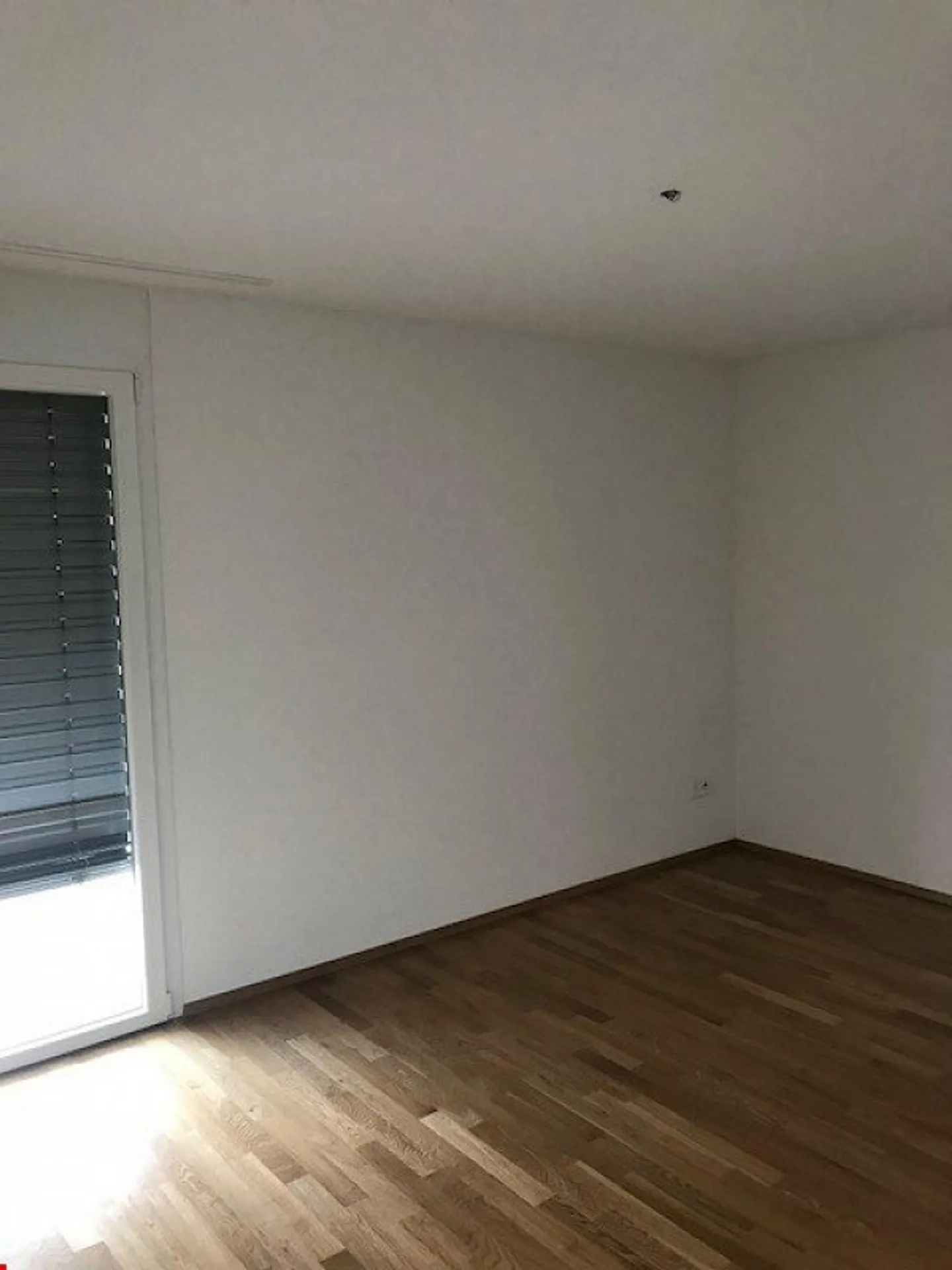 Ampio appartamento di 2,5 locali a Oensingen! - Foto 7 di 10