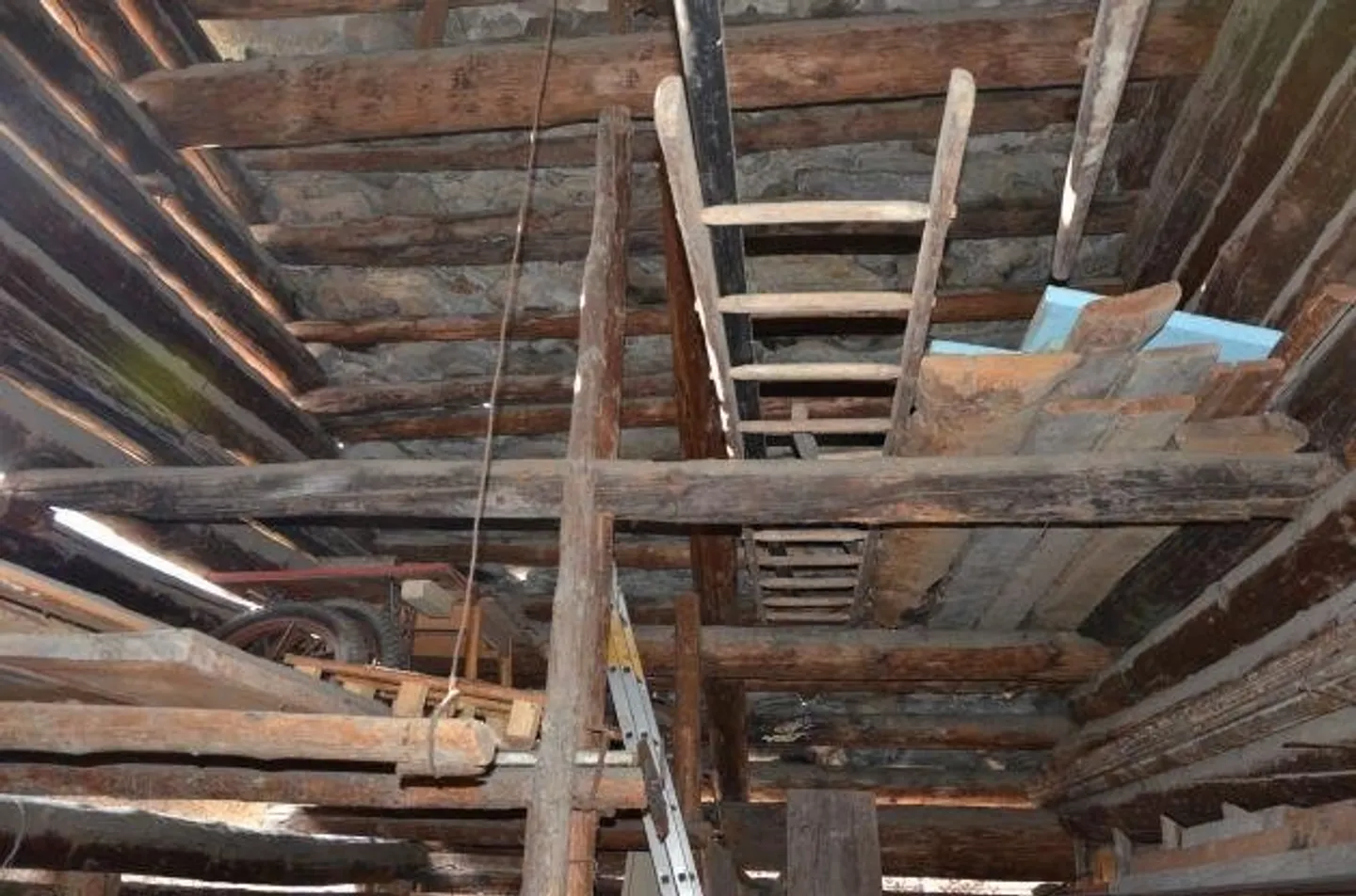 2 Rustic Houses to Renovate in the Village Center - Photo 5 of 21