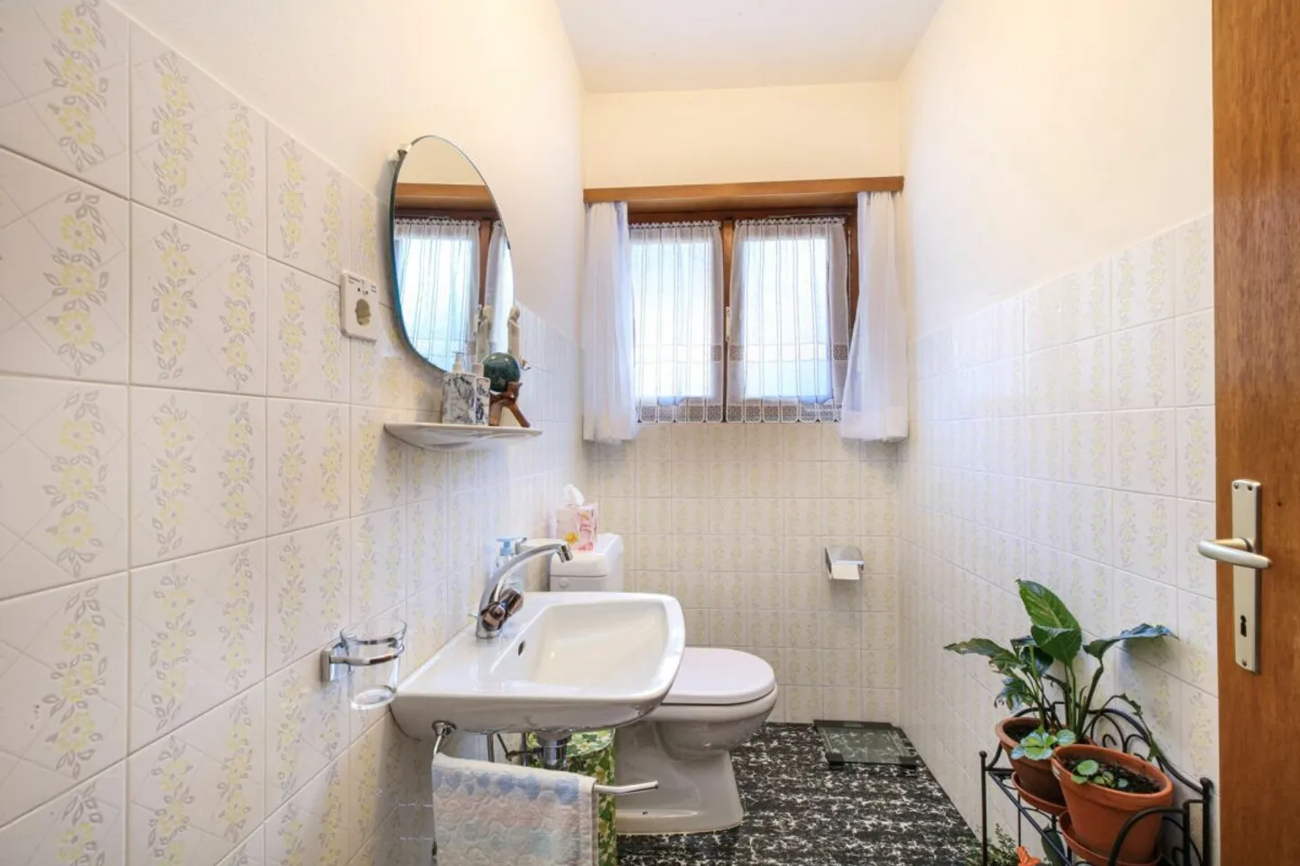 ROVEREDO - Maison à rénover avec terrain constructible - Photo 16 sur 17