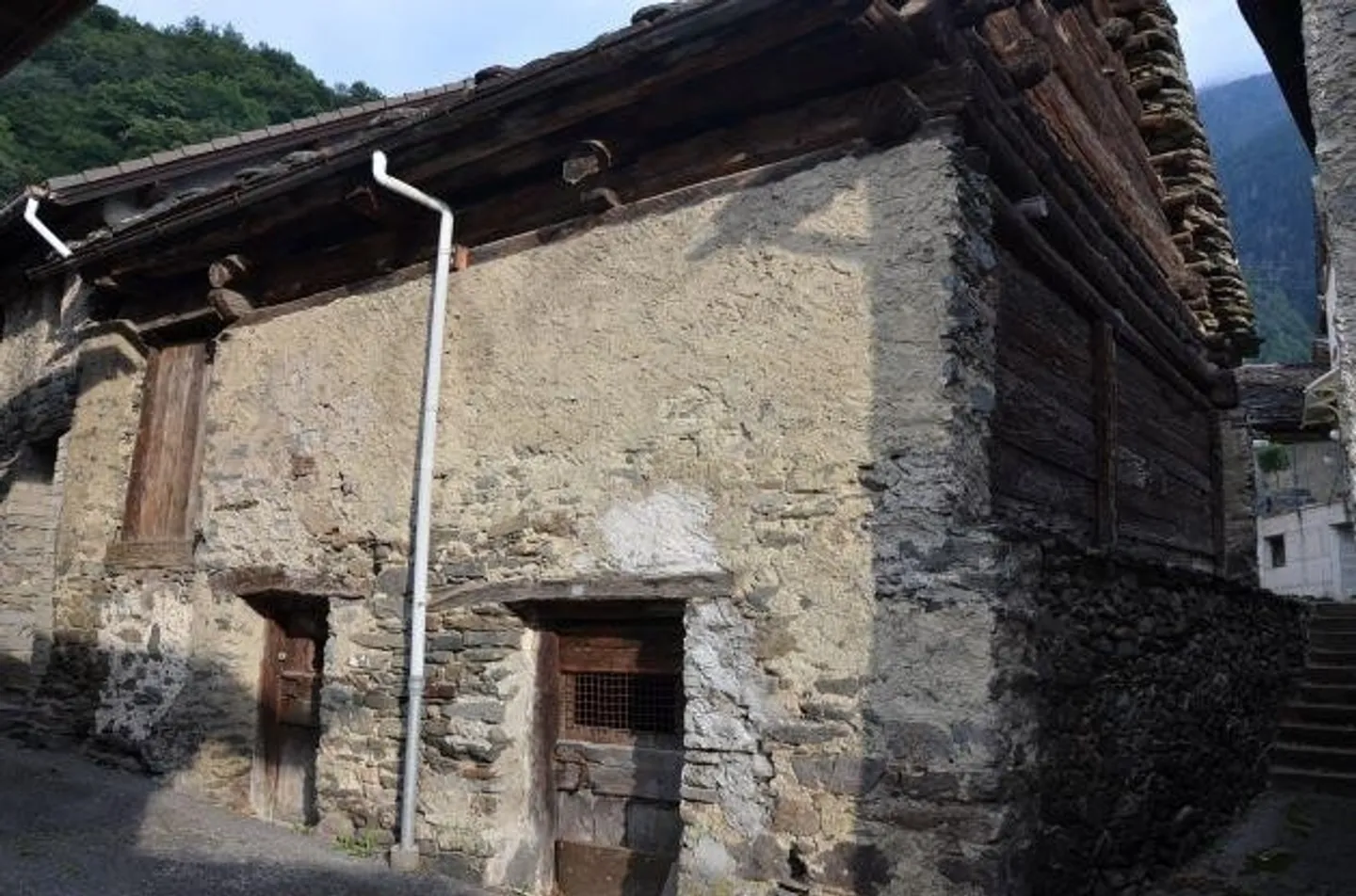 2 Rustic Houses to Renovate in the Village Center - Photo 2 of 21