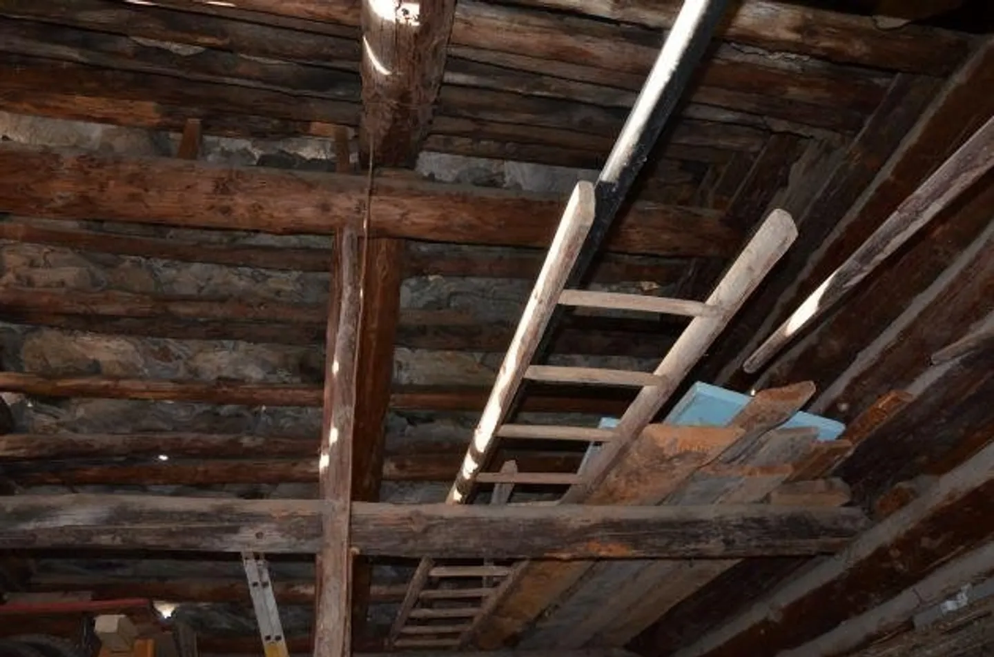 2 Rustic Houses to Renovate in the Village Center - Photo 7 of 21