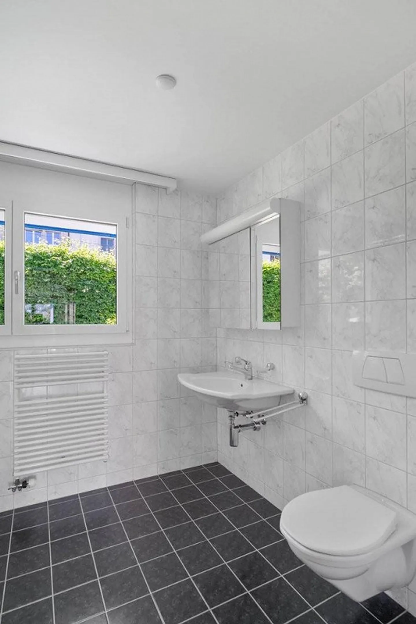 Vicino al centro città - Vivere comodamente in un edificio residenziale ben tenuto - Foto 4 di 8