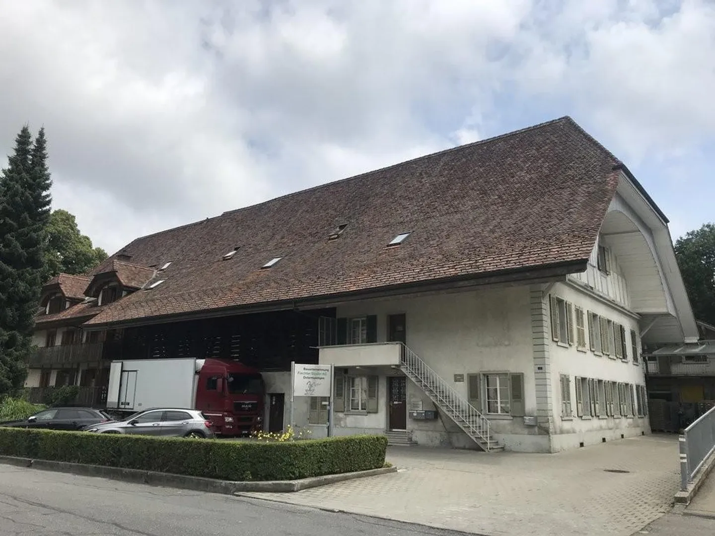 Commercial spaces and storage rooms for rent in Ostermundigen - Photo 1 of 6