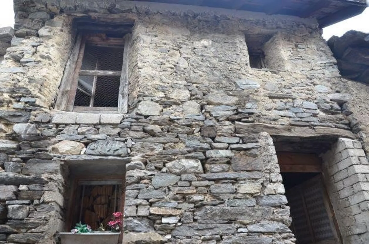 2 Rustic Houses to Renovate in the Village Center - Photo 12 of 21