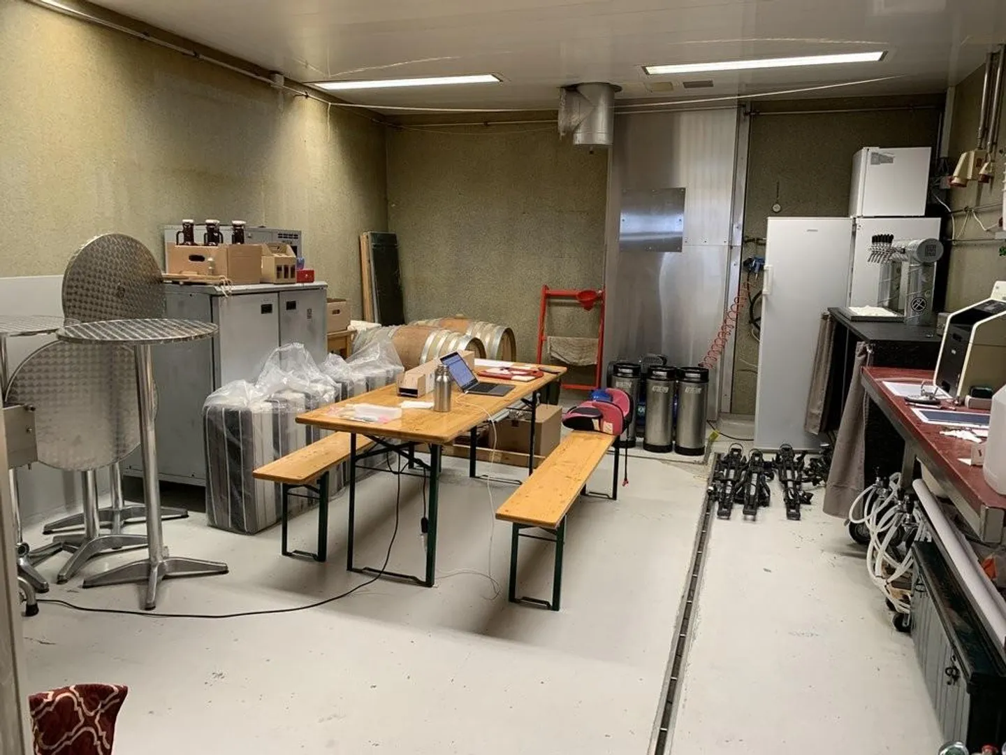 Commercial spaces and storage rooms for rent in Ostermundigen - Photo 3 of 6