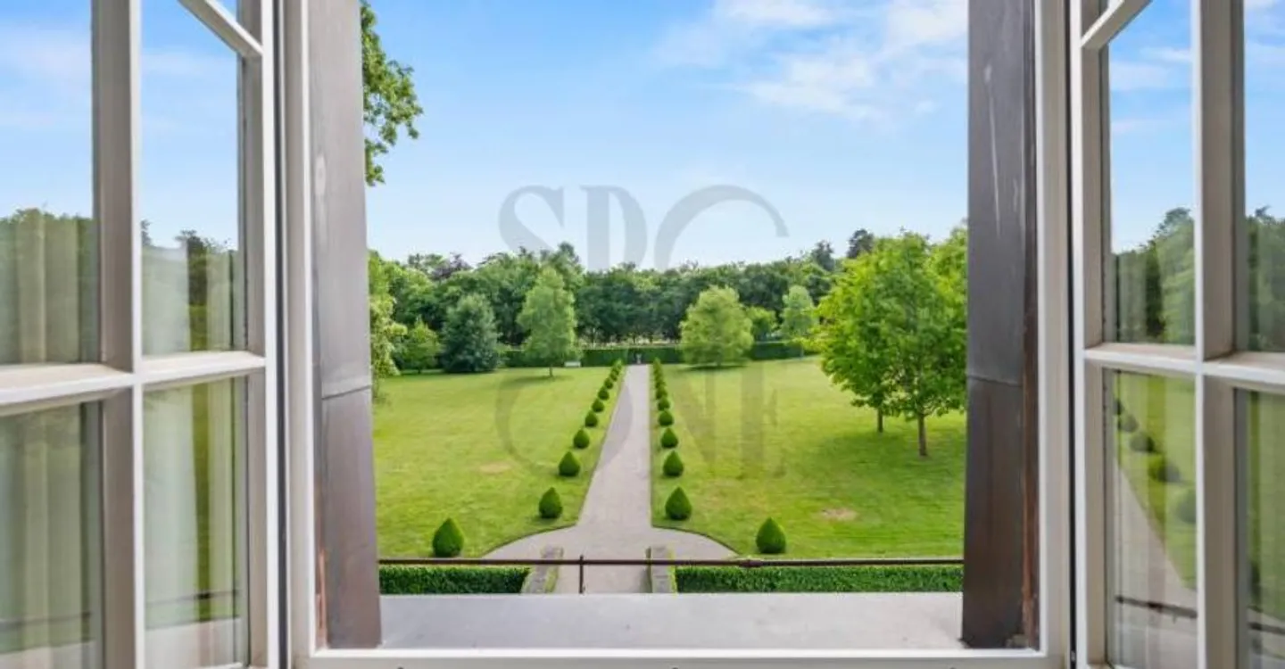Exclusivity: Fully restored historic estate - Photo 10 of 11
