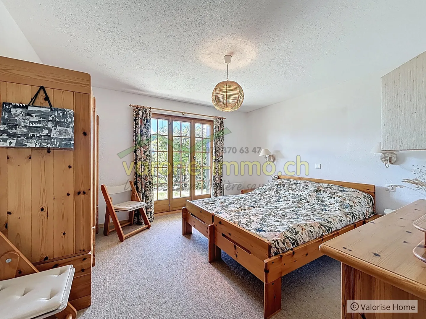 À Vendre - Charmant Chalet de 6 Pièces avec Piscine à Savièse - Photo 7 sur 17