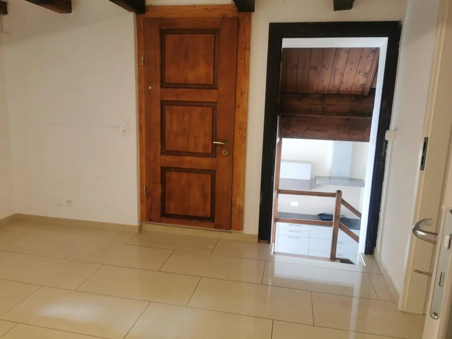 3.5-Room Apartment | 110m² | CHF 2040.– incl. utilities & parking from 01.06. - Photo 15 of 19