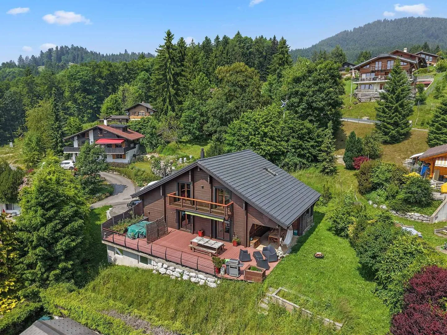 Charming chalet for sale in Châtel-Saint-Denis - Photo 2 of 10