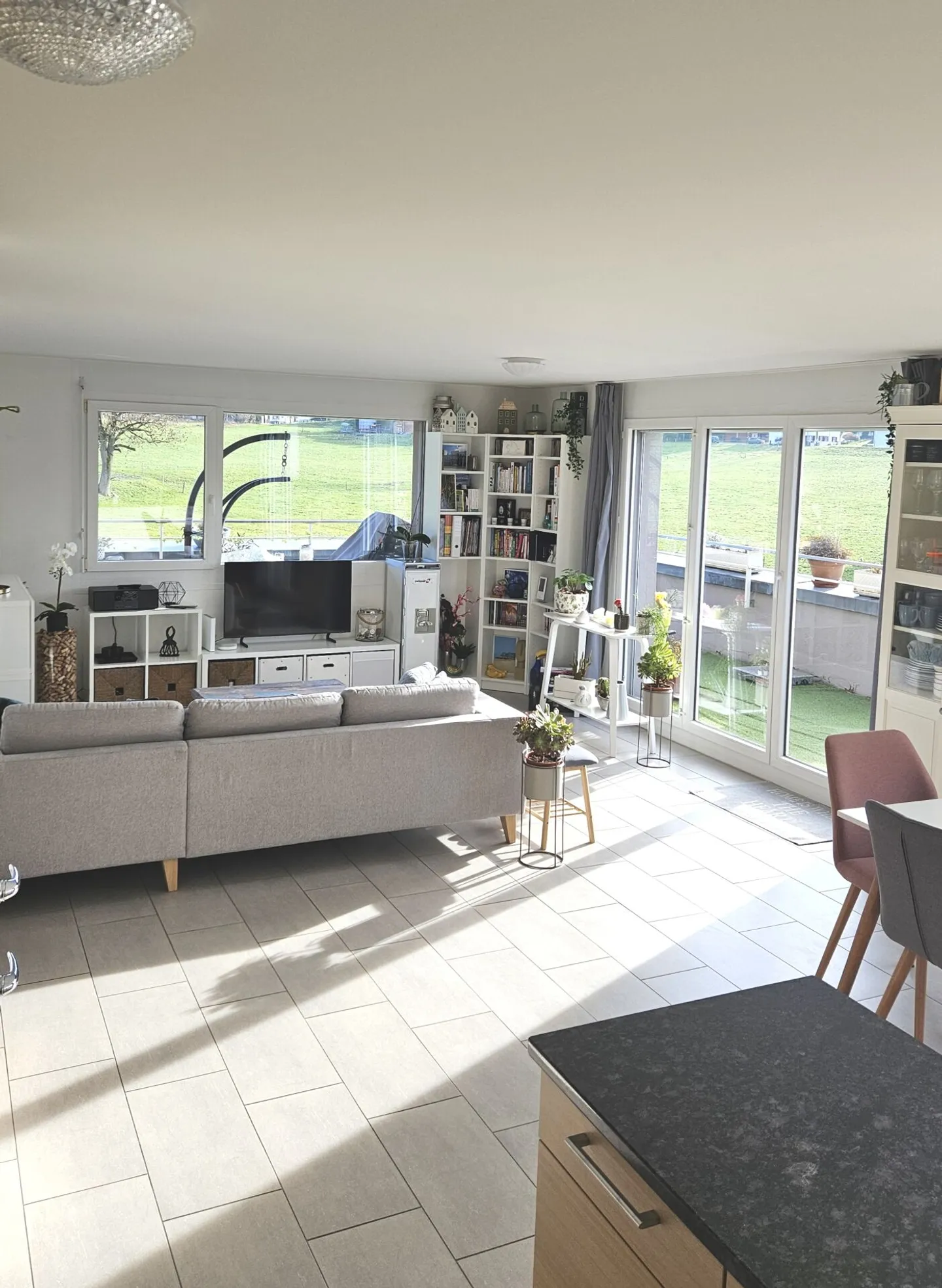 Wunderschöne 4,5-Zimmer-Wohnung von 101 m2 mit Balkon-Terrasse - Foto 4 von 7