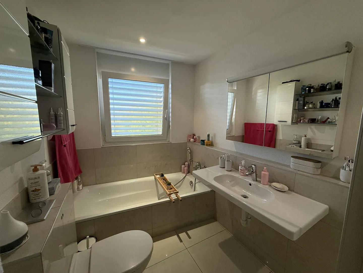 Appartamento esclusivo di 4,5 stanze con terrazza nel cuore di Oftringen - Foto 5 di 13