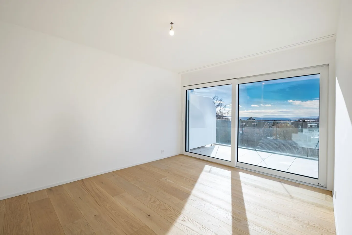Penthouse mit 3,5 Zimmern und Panoramablick - Foto 5 von 9