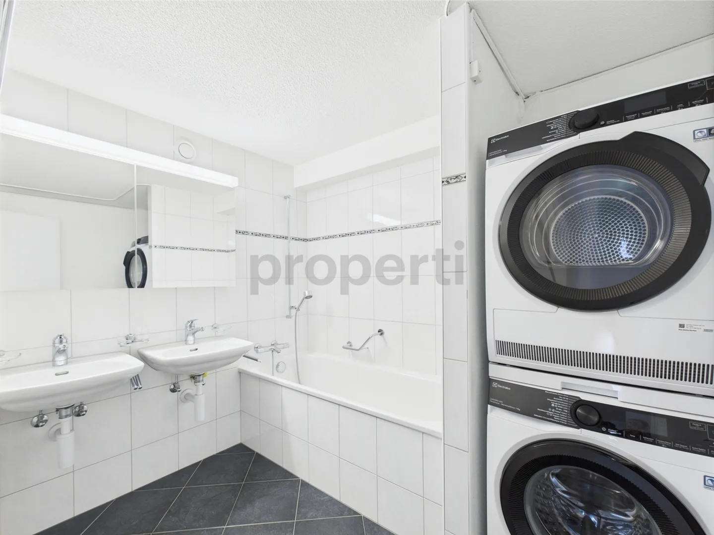 Grosszügige 6.5-Zimmer-Attikawohnung mit Panorama-Terrasse in St. Gallen - Foto 7 von 12
