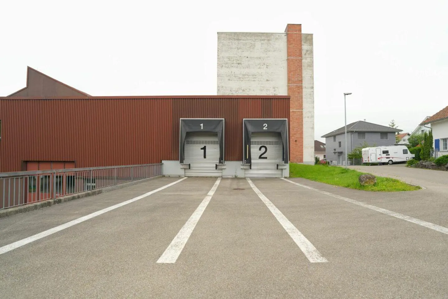 Spazi commerciali e di stoccaggio a prezzi accessibili - Foto 2 di 4