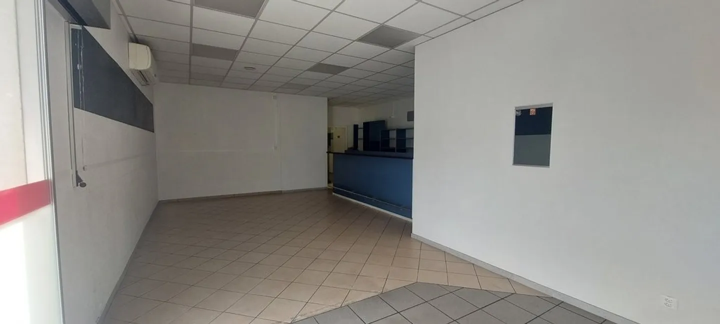 FOR RENT - COMMERCIAL SPACE FOR CATERING / SHOP - Photo 5 of 6