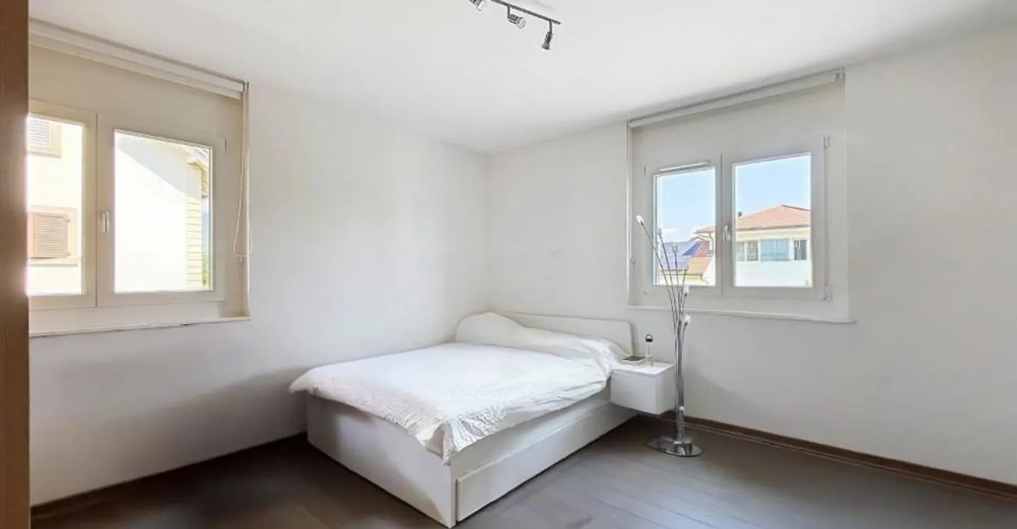 Appartement de charme dans un cadre paisible - Photo 4 sur 13