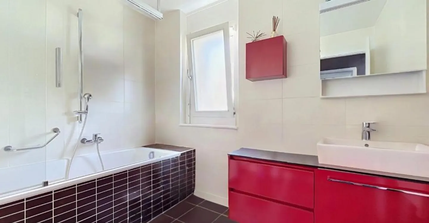 Appartement de charme dans un cadre paisible - Photo 5 sur 13