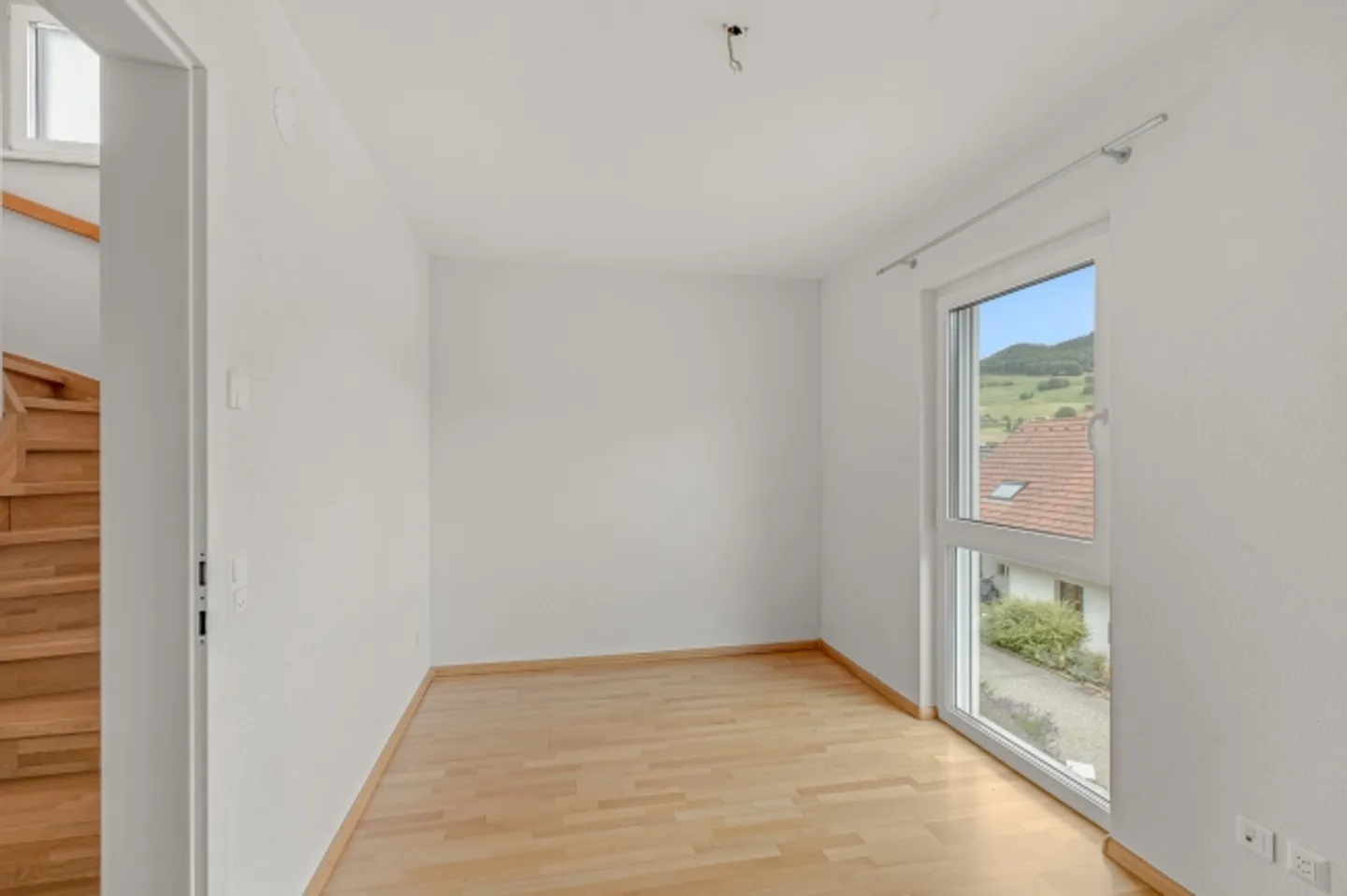Modernes Einfamilienhaus an sonniger, ruhiger Lage mit Weitblick - Foto 8 von 15