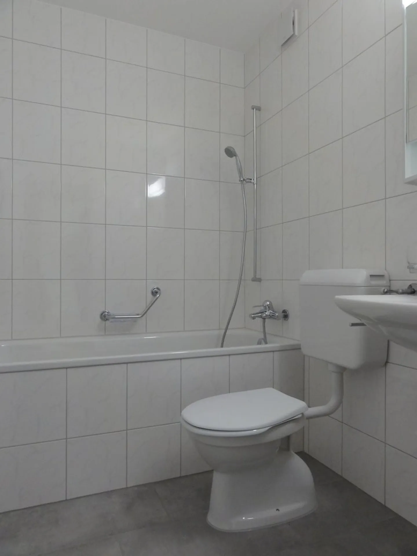 Apartment for rent - Photo 3 of 7