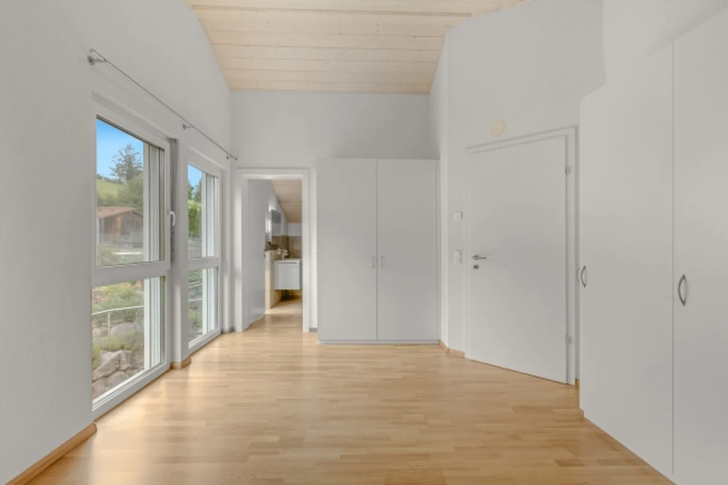 Modernes Einfamilienhaus an sonniger, ruhiger Lage mit Weitblick - Foto 11 von 15