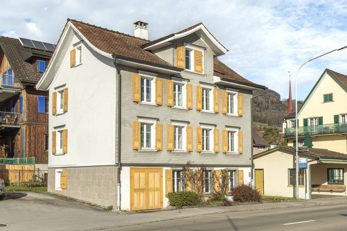 Spacious home with versatile uses - Photo 1 of 13