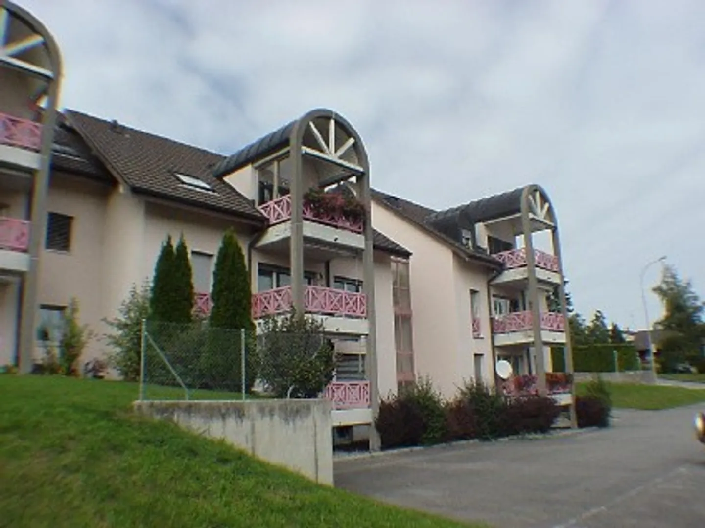 Spazioso appartamento di 2,5 locali con balcone - Foto 1 di 3