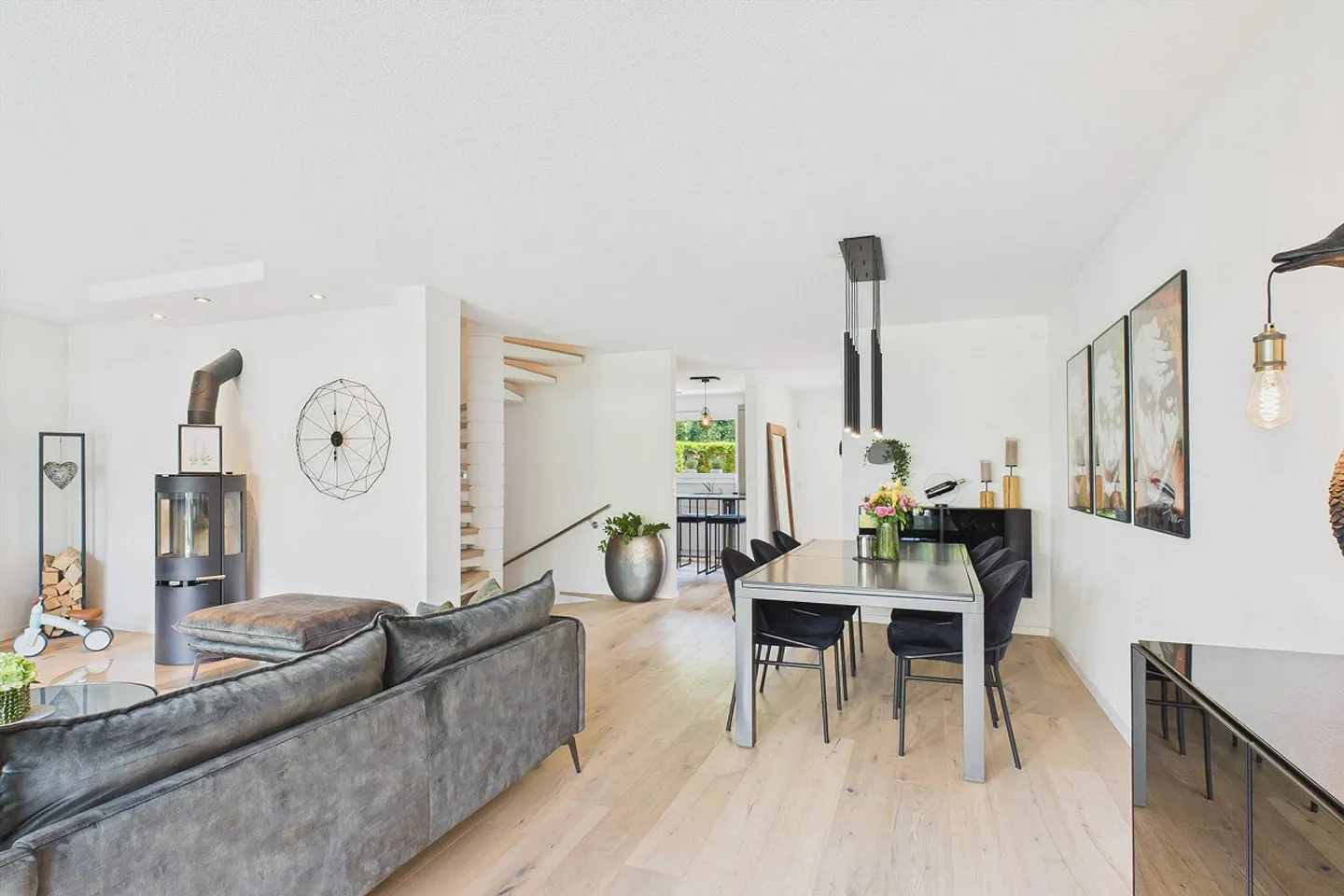 LIVING LIKE IN A HOUSE: MAISONETTE WITH PRIVATE GARDEN - Photo 3 of 5