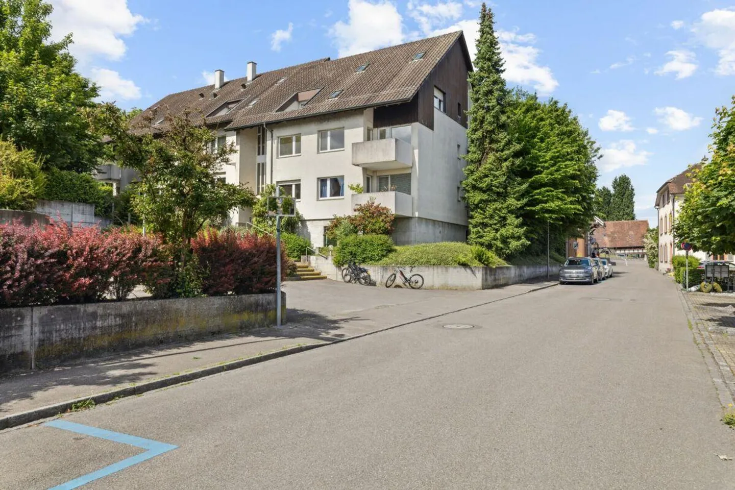 Appartamento affascinante di 5,5 stanze con potenziale ad Allschwil - Foto 1 di 7