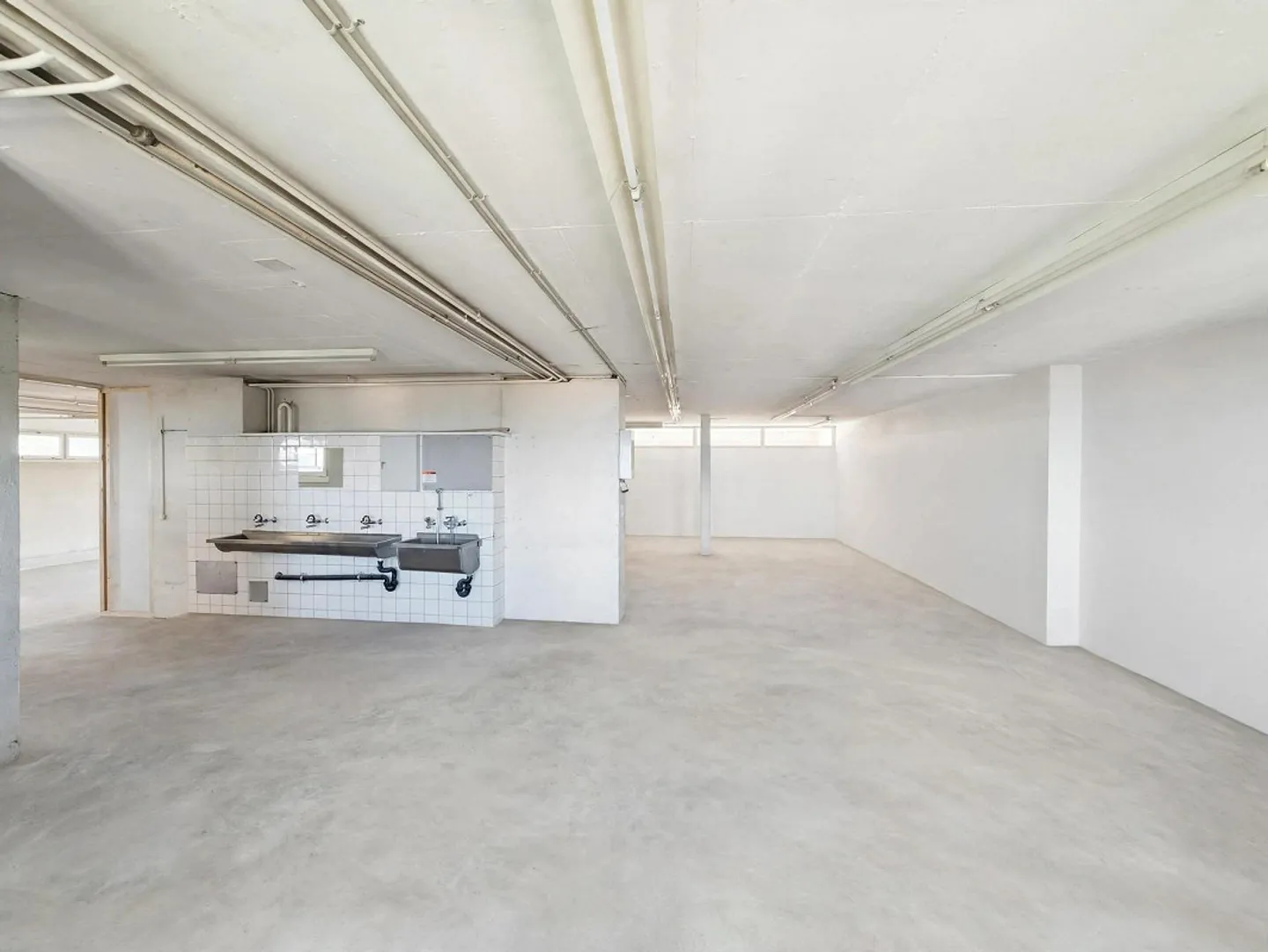 Atelier - Office Space / Plenty of Room for Your Business Idea - Photo 2 of 8