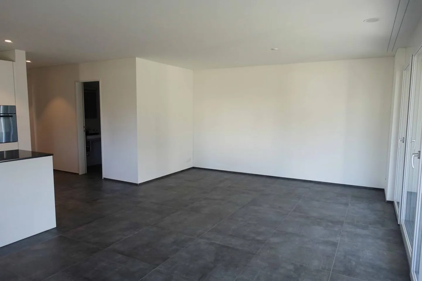 Moderne 3.5-Zimmerwohnung - Foto 3 von 8