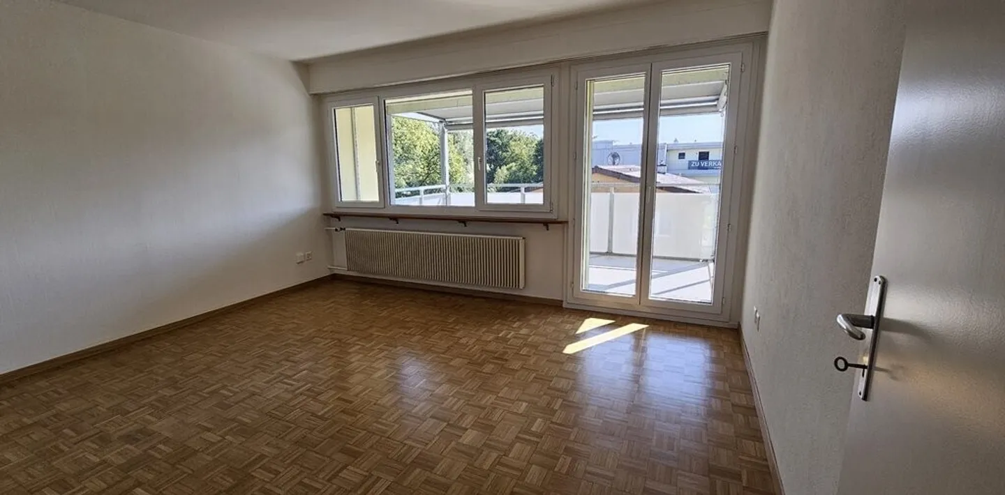 Modern Cooperative Apartment - Photo 6 of 7