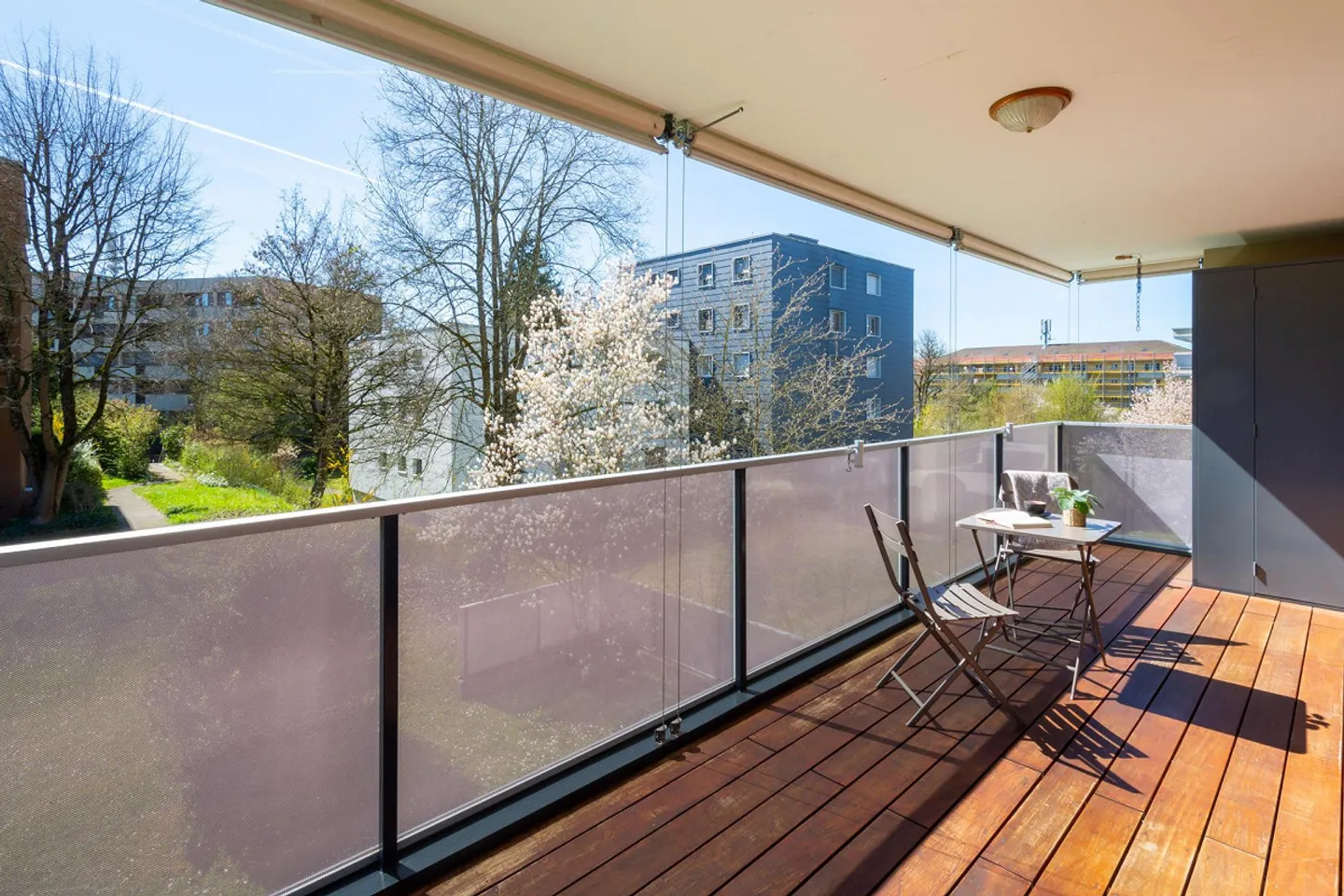 Bright modern apartment in a quiet central location - Photo 9 of 17