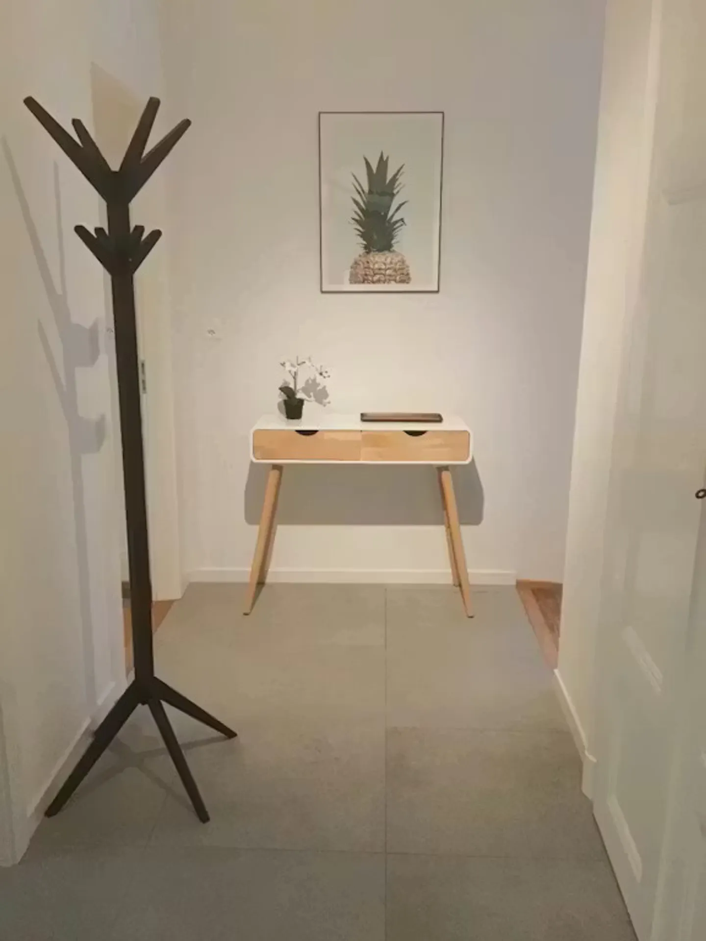 Charming Apartment in Lausanne - Photo 7 of 9