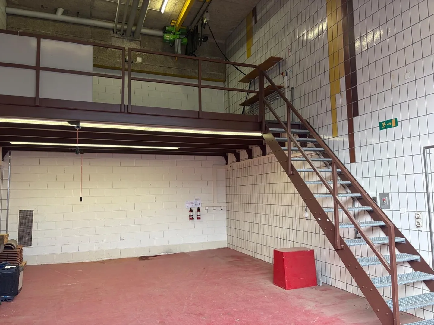 Dépôts de différentes tailles, de 55 m² à 112 m² - Photo 2 sur 2