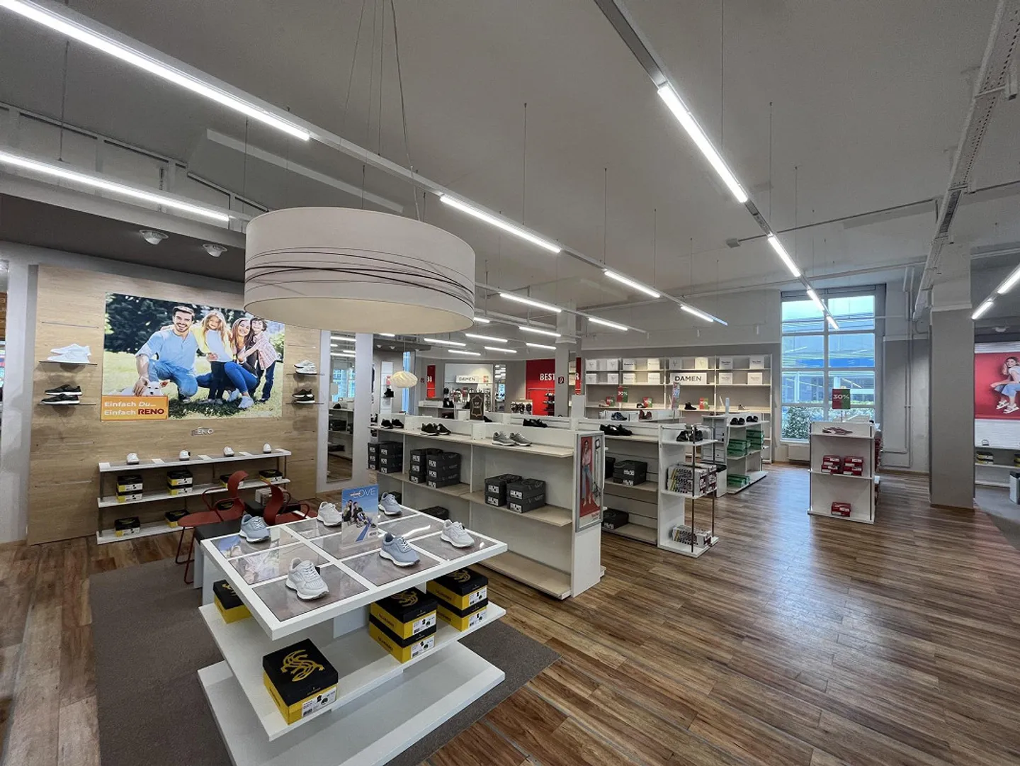 Espace de vente attrayant, directement sur l'autoroute à Dierikon LU - Photo 8 sur 13