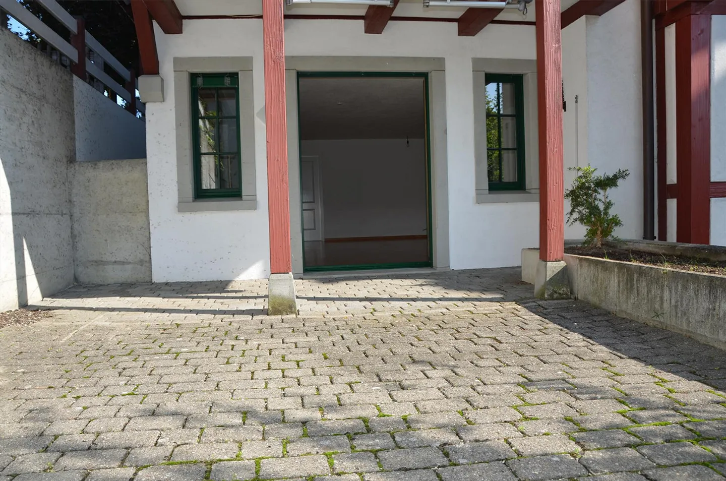 Spacious apartment with terrace and garden share - Photo 15 of 17