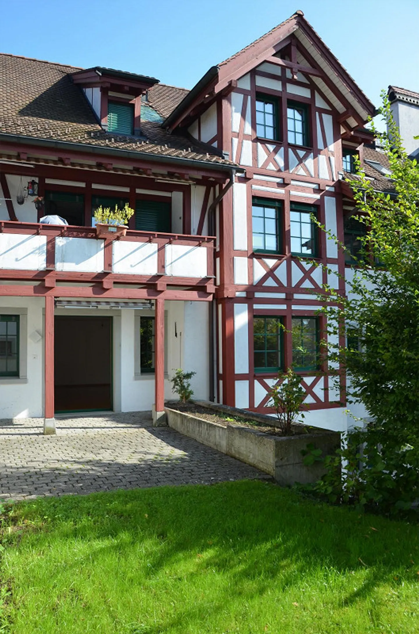 Spacious apartment with terrace and garden share - Photo 16 of 17