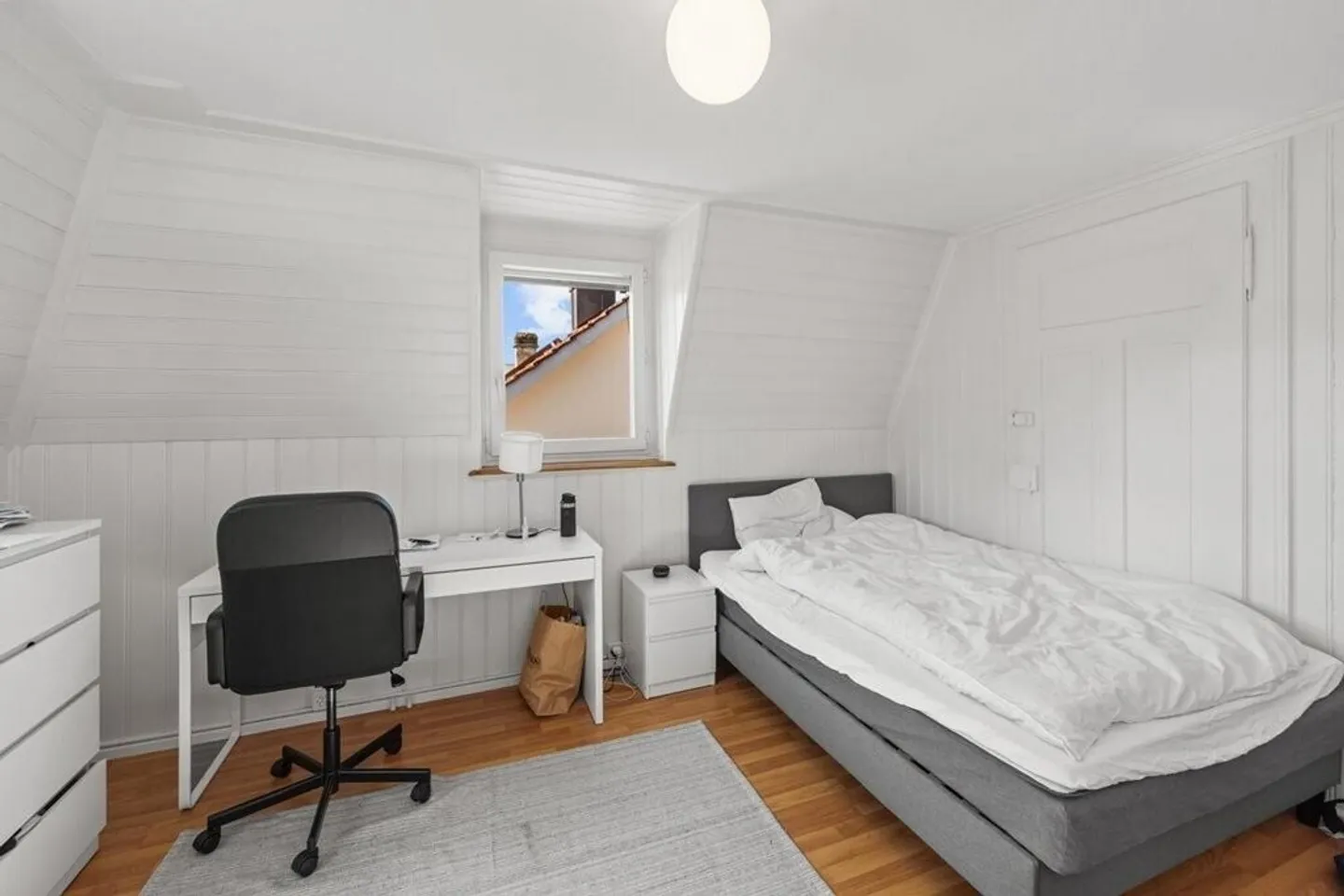 Appartamento unico di 5,5 stanze con terrazza sul tetto e grande soffitta - Foto 5 di 11