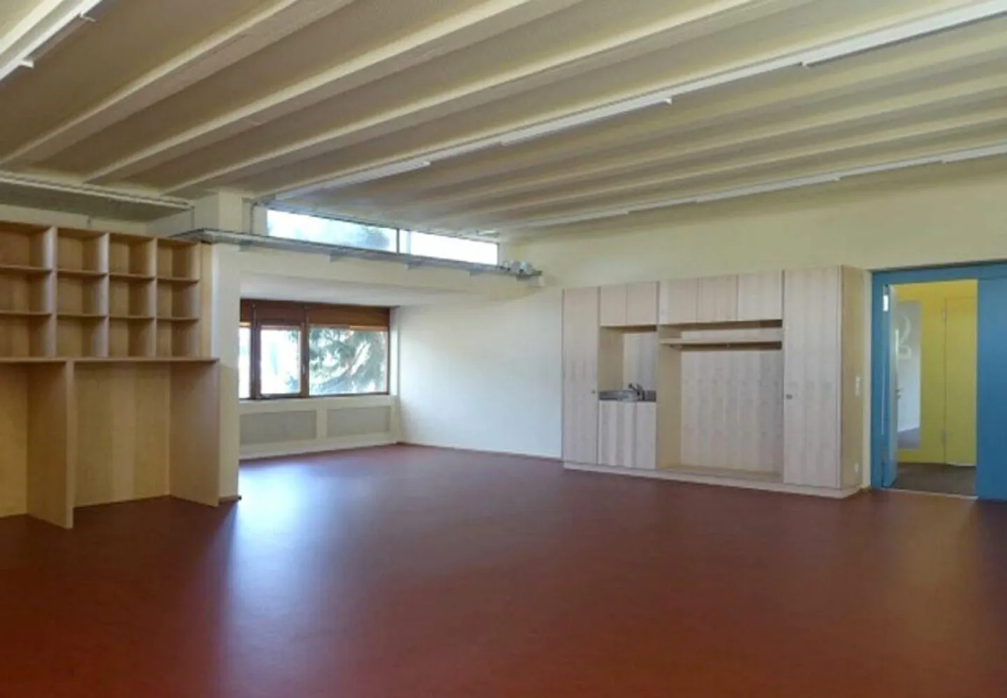 251 m² espaces commerciaux/bureaux et de formation passionnants près de la gare de Brugg - Photo 6 sur 8