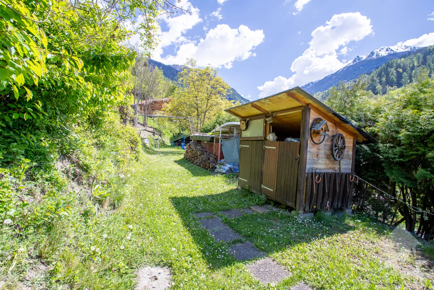 Grande casa di 7,5 stanze con carrozzeria al piano terra: offerta rara! - Foto 10 di 40