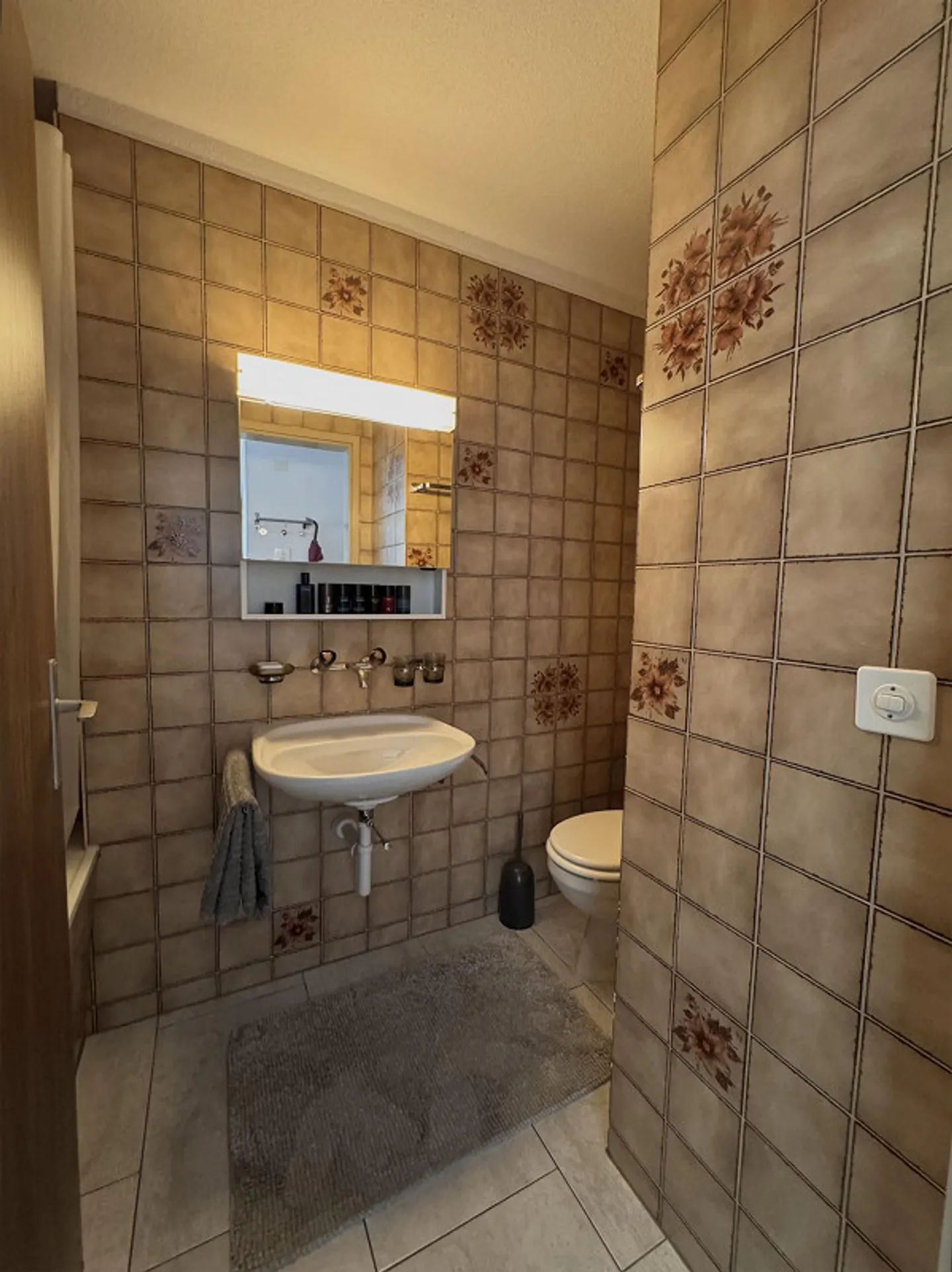 gemütliche 2-Zimmerwohnung im beliebten Westquartier in Thun - Photo 7 sur 9