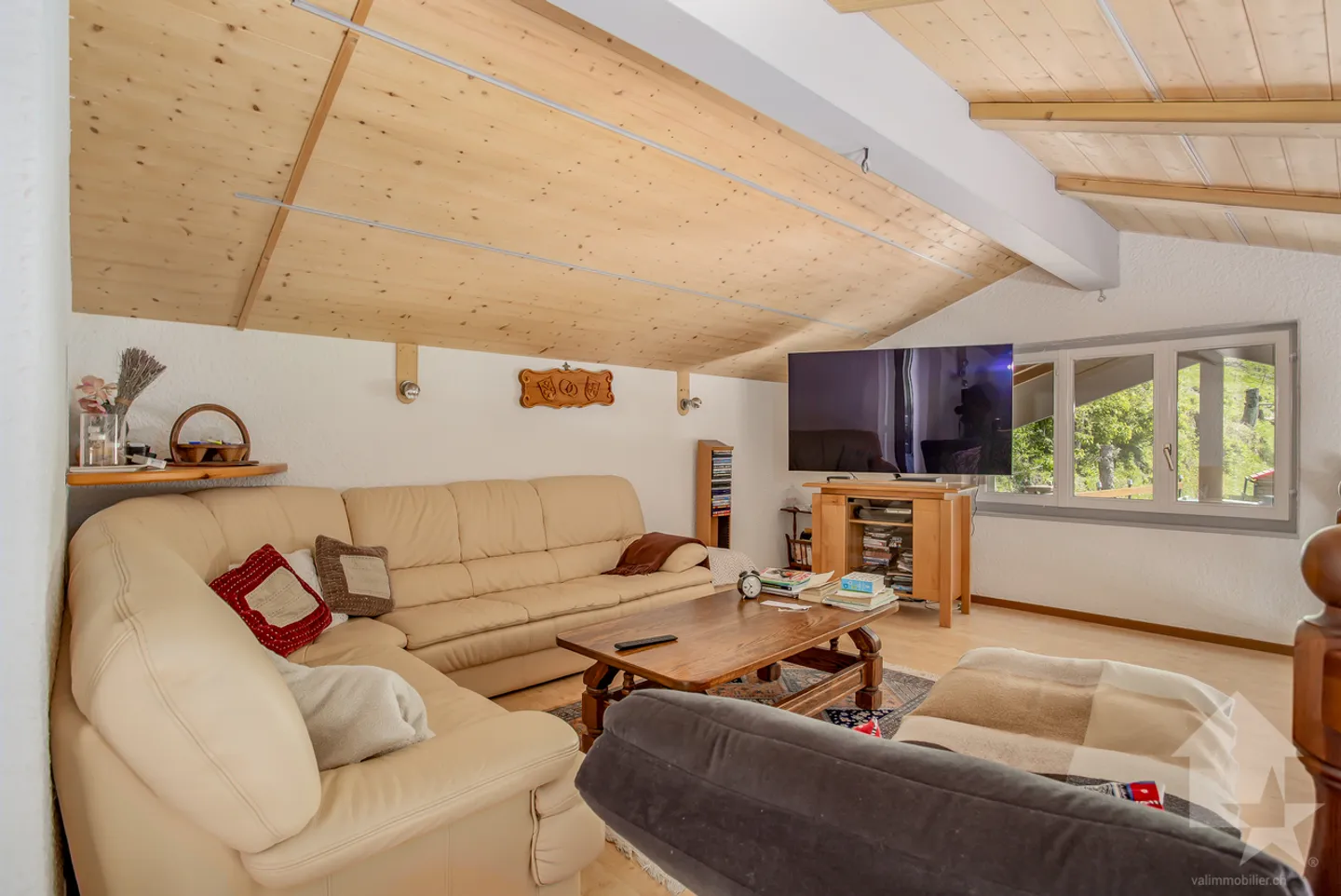Grande casa di 7,5 stanze con carrozzeria al piano terra: offerta rara! - Foto 19 di 40