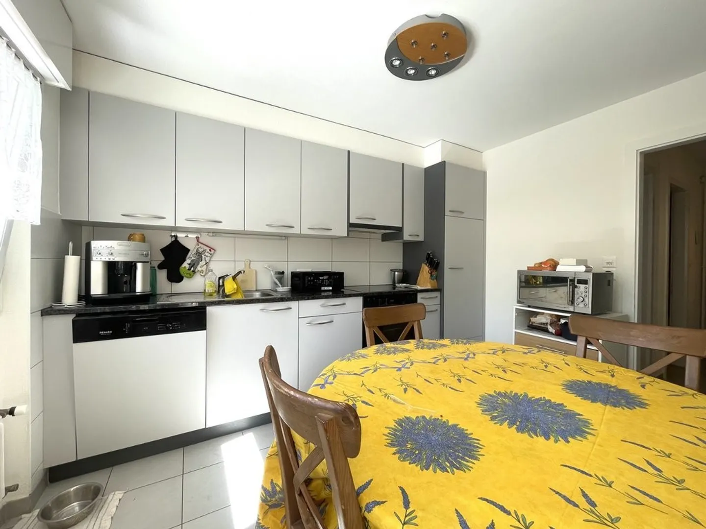 Appartamento con 4,5 stanze per CHF 1'550.00 / mese (spese incluse) - Foto 4 di 11