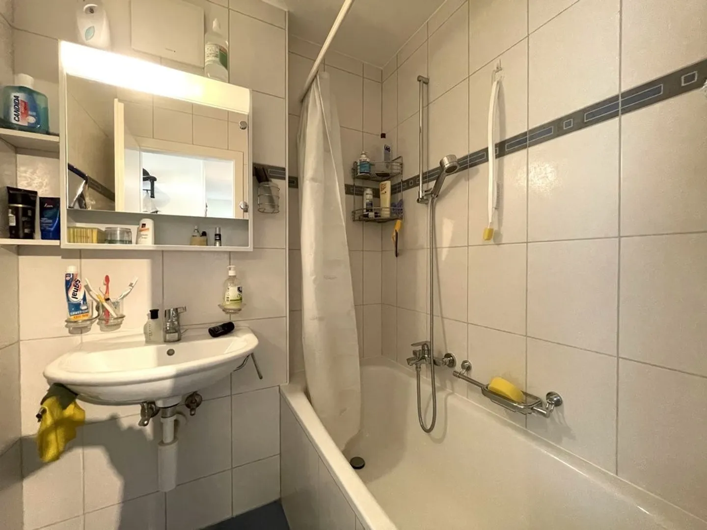 Appartamento con 4,5 stanze per CHF 1'550.00 / mese (spese incluse) - Foto 9 di 11